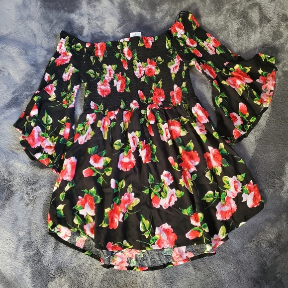 Floral Top - Picture 3 of 7